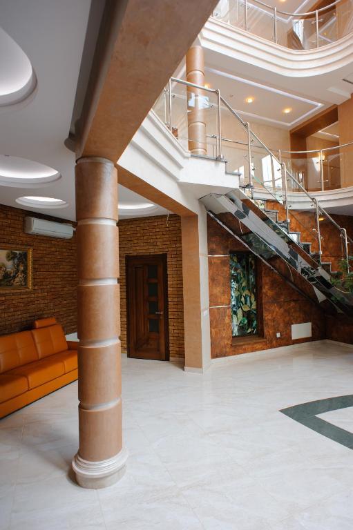 Karpaty Hotel Khust Bagian luar foto